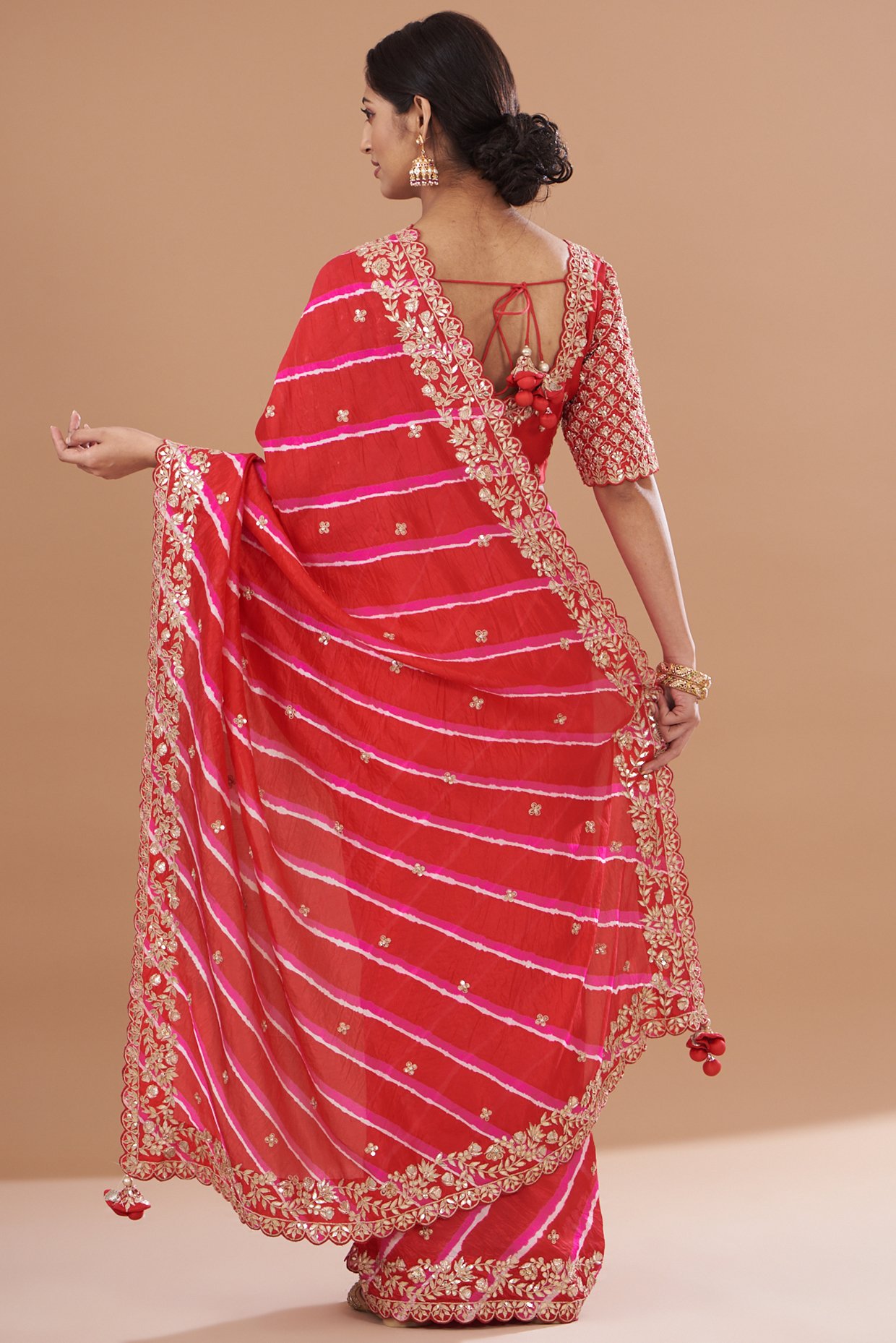 Buy Mitera Hand Dyed Multicolor Leheriya Chiffon Sustainable Saree - Sarees  for Women 9964593 | Myntra